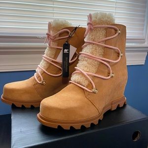 Sorel Joan of Arctic Wedge NWT